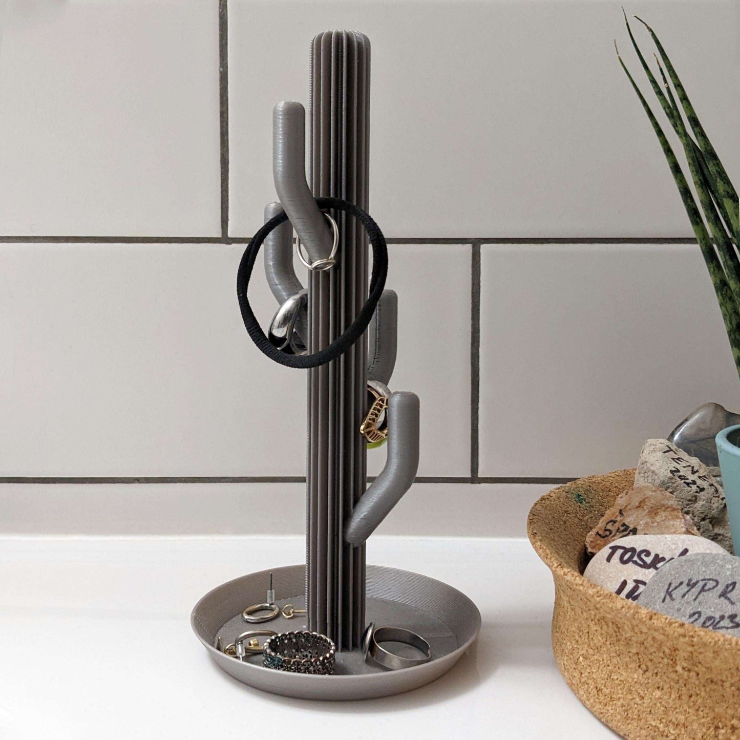 Schmuckhalter Kaktus | Ringhalter | Schmuckständer | Schmuck Aufbewahrung | Badezimmer Deko | Geschenkidee - the-distinct.shop