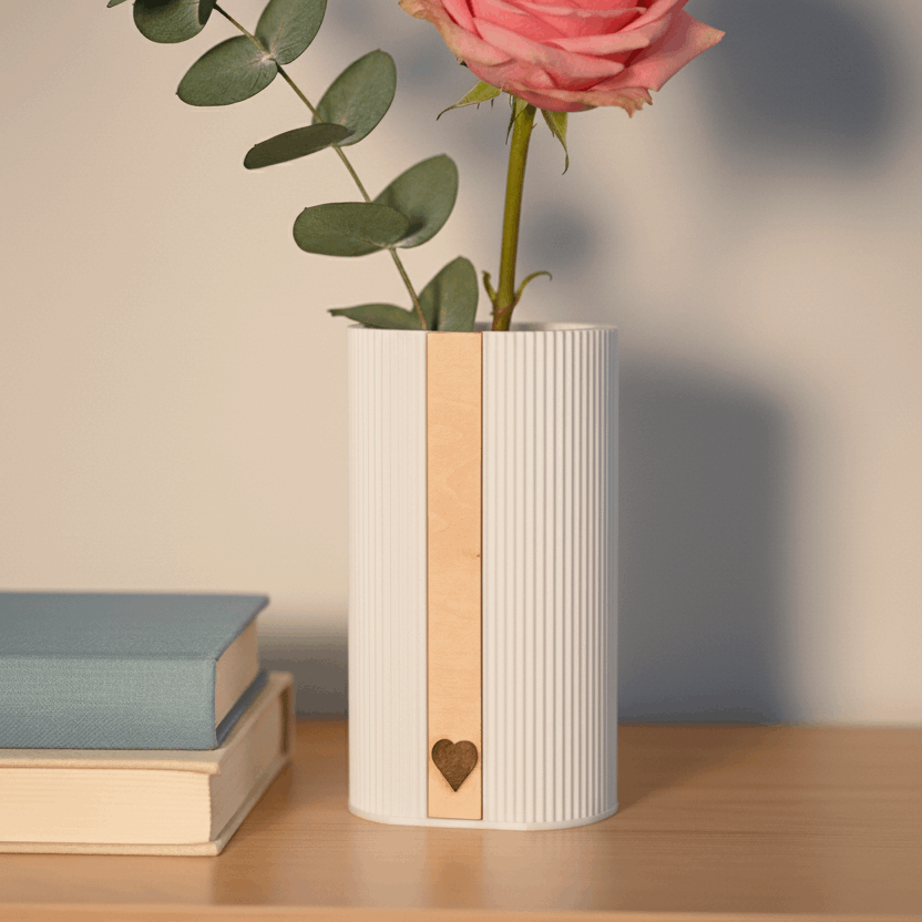 Personalisierte Dreiecksvase Treva