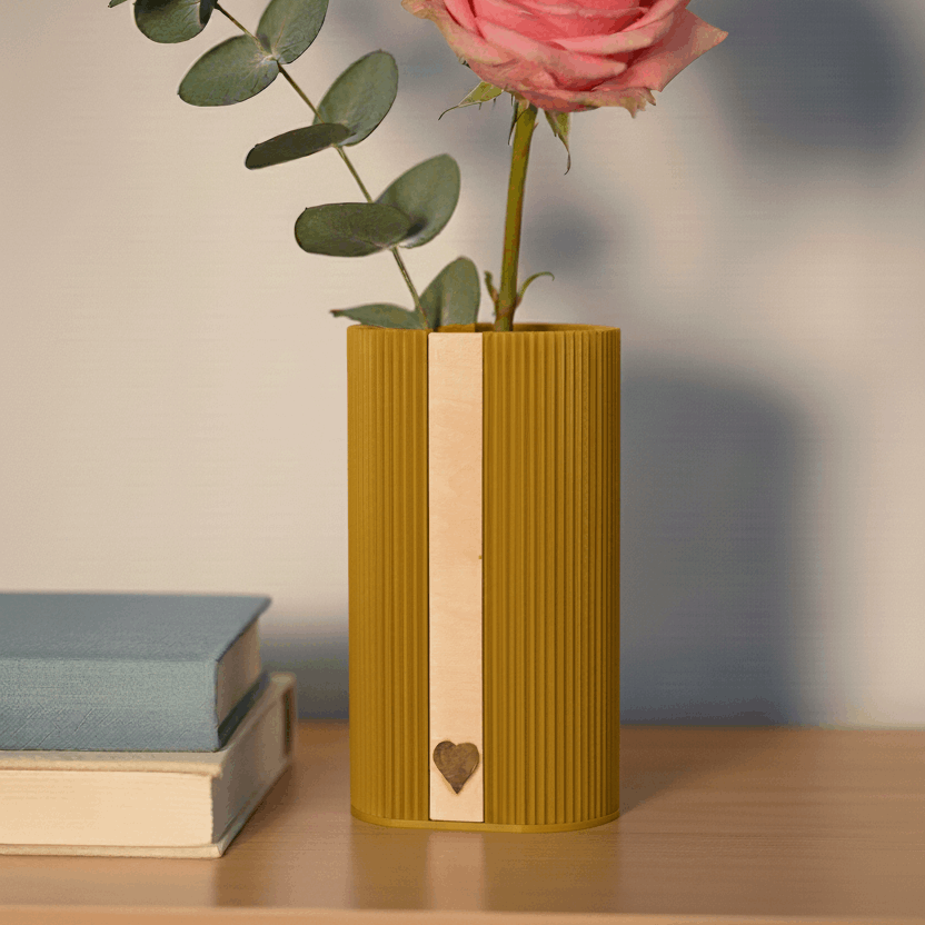 Personalisierte Dreiecksvase Treva