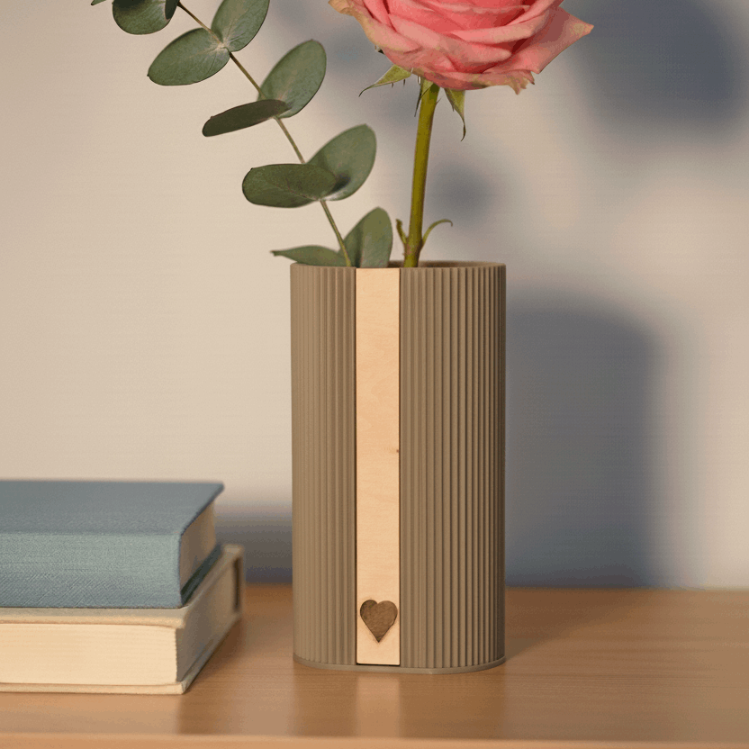 Personalisierte Dreiecksvase Treva