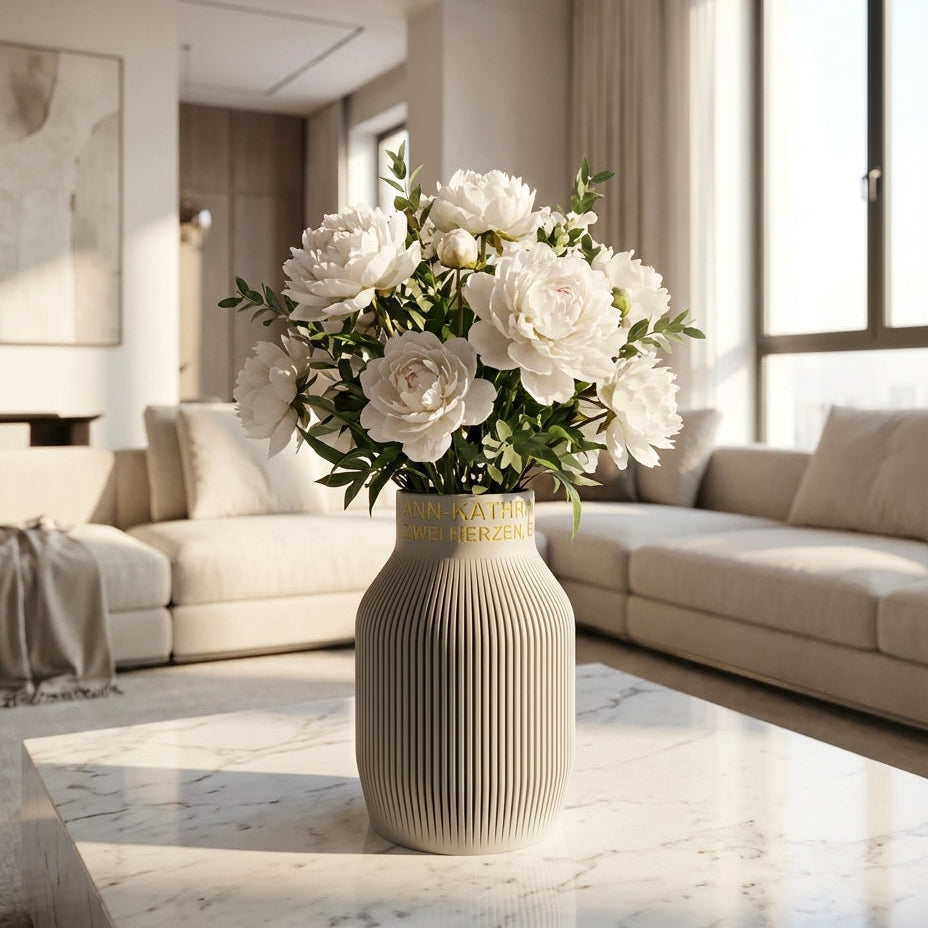 Personalized Vase Stria with white Flowers