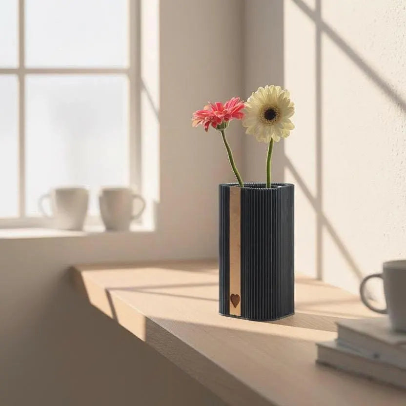 Personalisierte Dreiecksvase Treva für dein schönes zu Hause